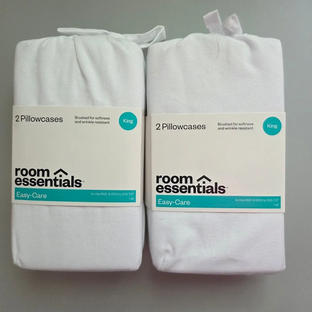 Room Essentials King Pillowcase Set White Easy-Care Cotton Blend lot of 2